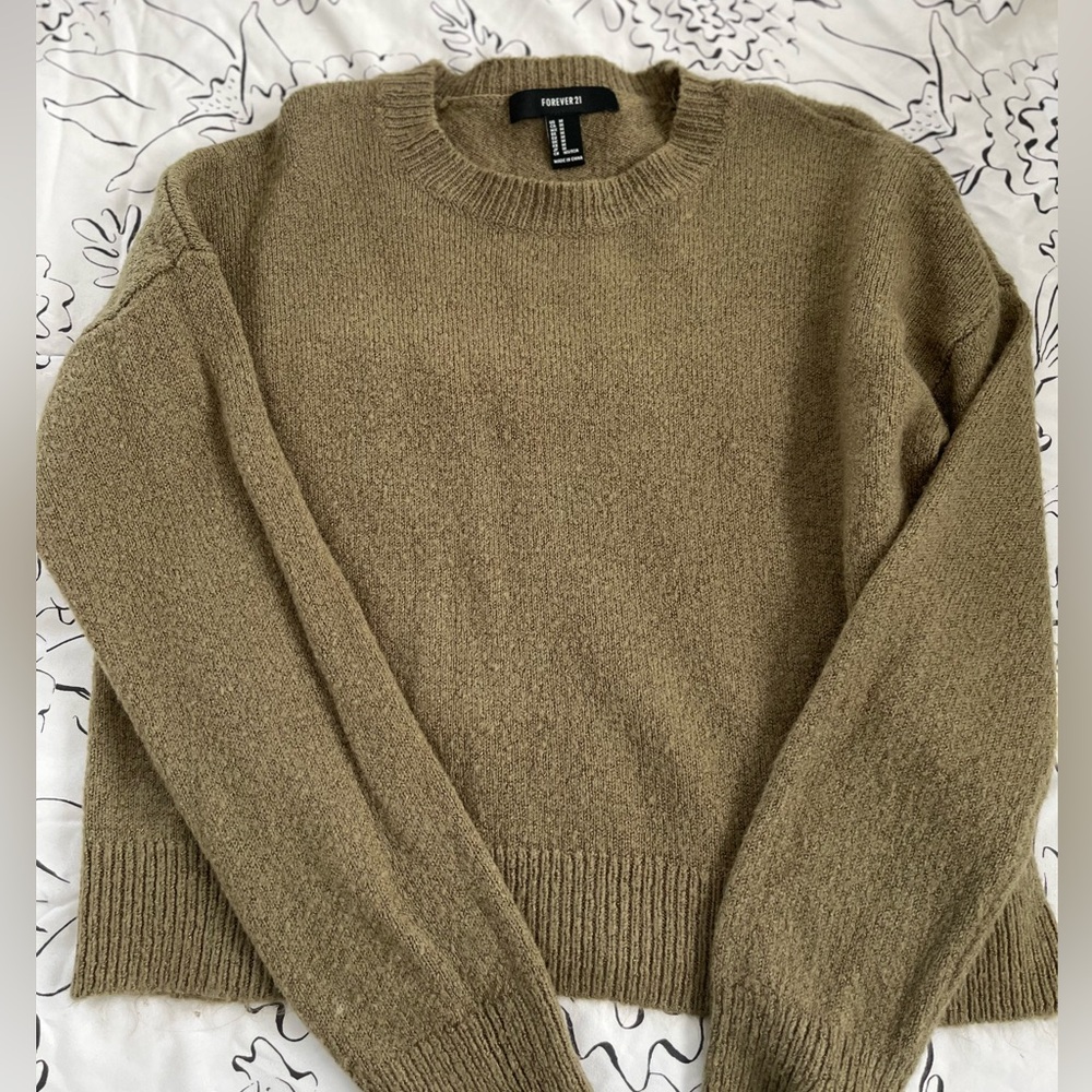 5/$20-Forever 21 medium olive sweater